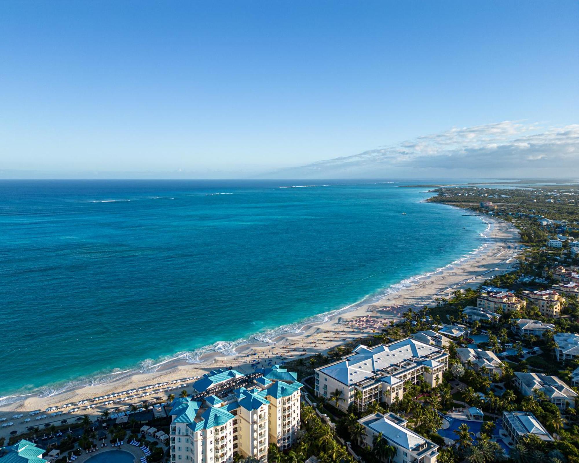 Ports Of Call Resort Grace Bay Exteriér fotografie